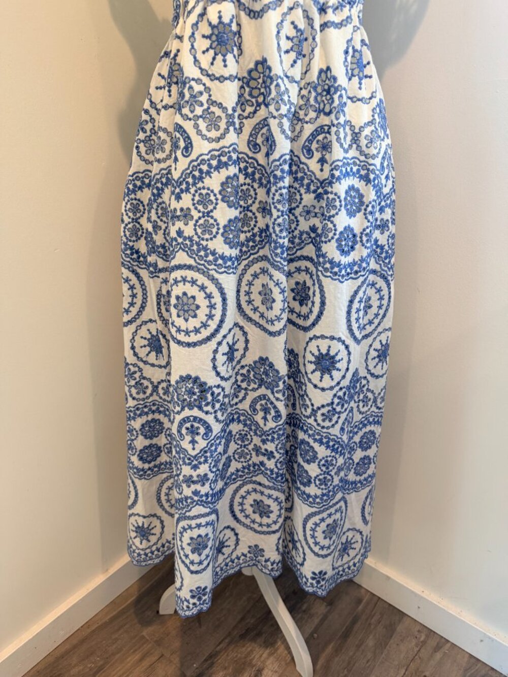 Sundayup Boho Embroidered Blue and White Maxi Dress Size L - Picture 4 of 9